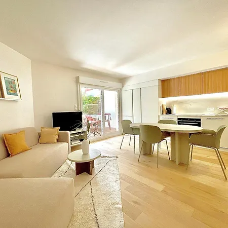 Splendide De Charme Avec Patio, Parking Et A 3 Minutes Apartment Biarritz