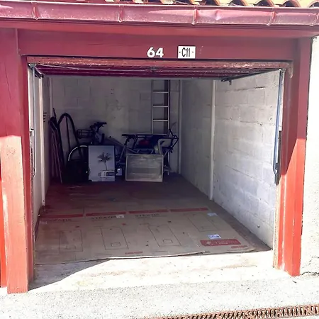 Апартаменти Splendide De Charme Avec Patio, Parking Et A 3 Minutes Біарріц