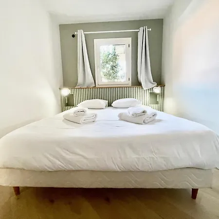 Splendide De Charme Avec Patio, Parking Et A 3 Minutes Апартаменти