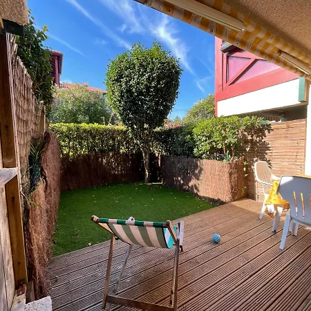 Splendide De Charme Avec Patio, Parking Et A 3 Minutes Daire *