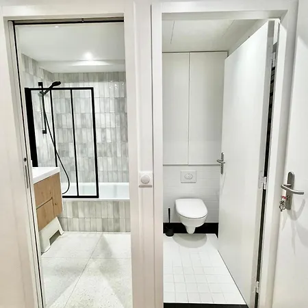 דירה Splendide De Charme Avec Patio, Parking Et A 3 Minutes