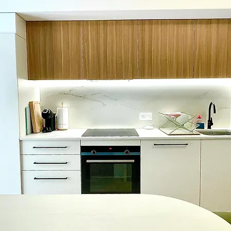 Splendide De Charme Avec Patio, Parking Et A 3 Minutes Apartment *